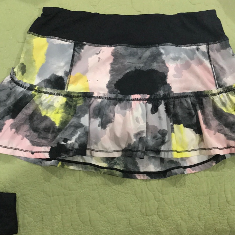 lulu lemon floral skirt